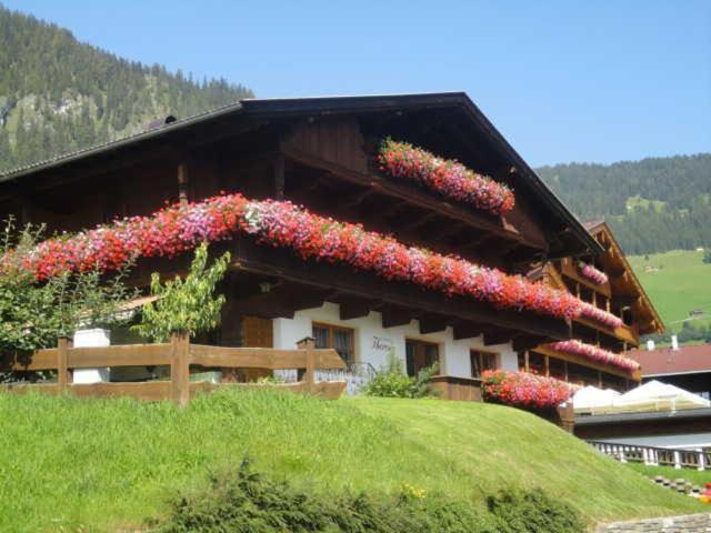 Haus Theresia Alpbach Exterior photo